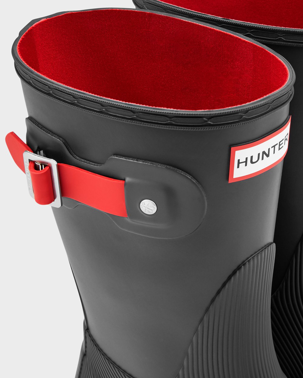 Hunter Original Flat Heel Calendar Sole Short Rain Boots - For Sale Cheap Womens Black/Red - QSNTAH9